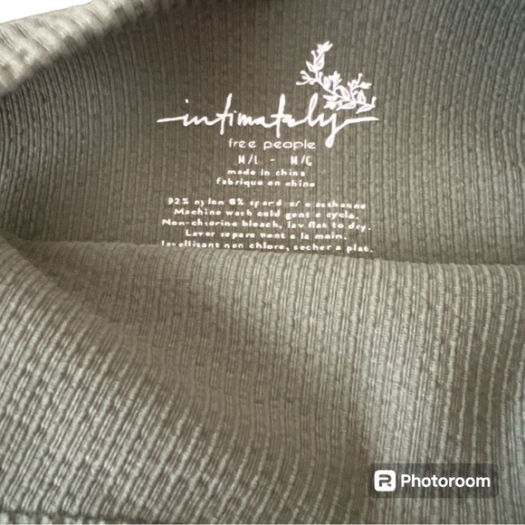 EUC Free People Intimately cropped halter tank green M/L - Picture 3 of 3